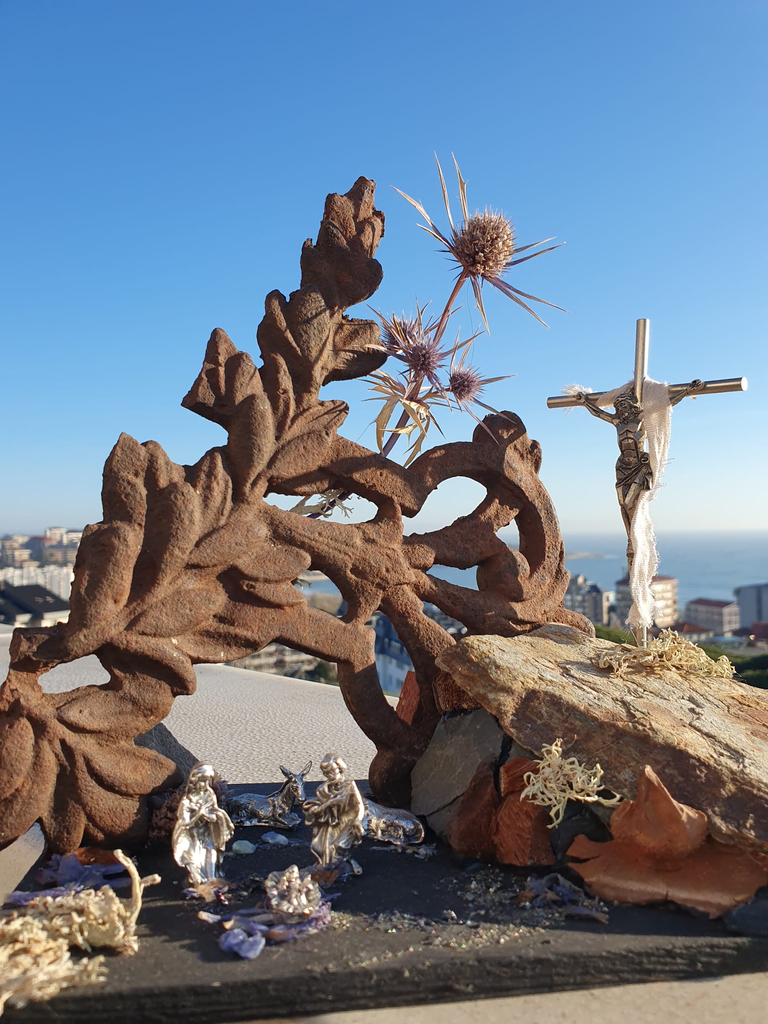 Niño y Cruz